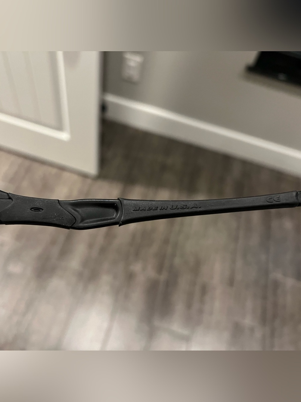 Oakley Flak Black Iridium Sunglasses - Picture 4 of 4